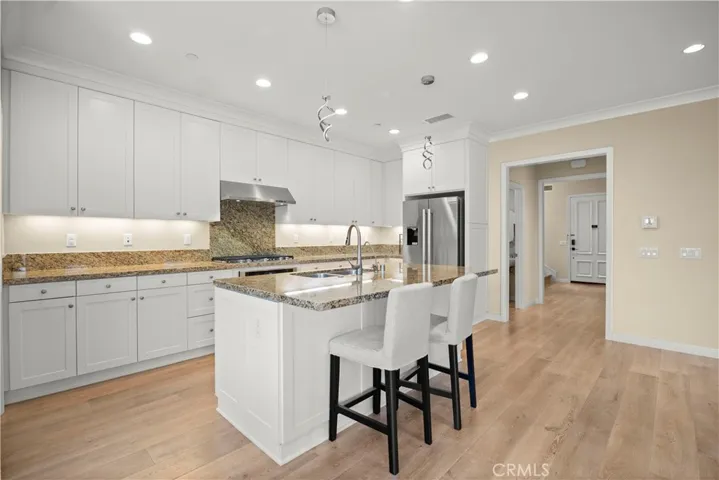 99 Hanging Gdn, Irvine, California 92620