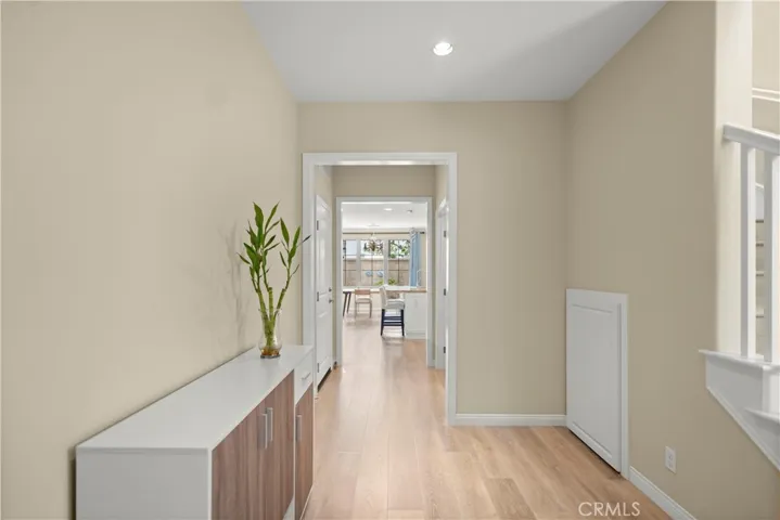 99 Hanging Gdn, Irvine, California 92620