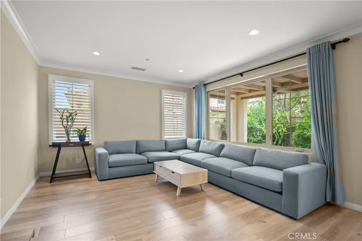 99 Hanging Gdn, Irvine, California 92620