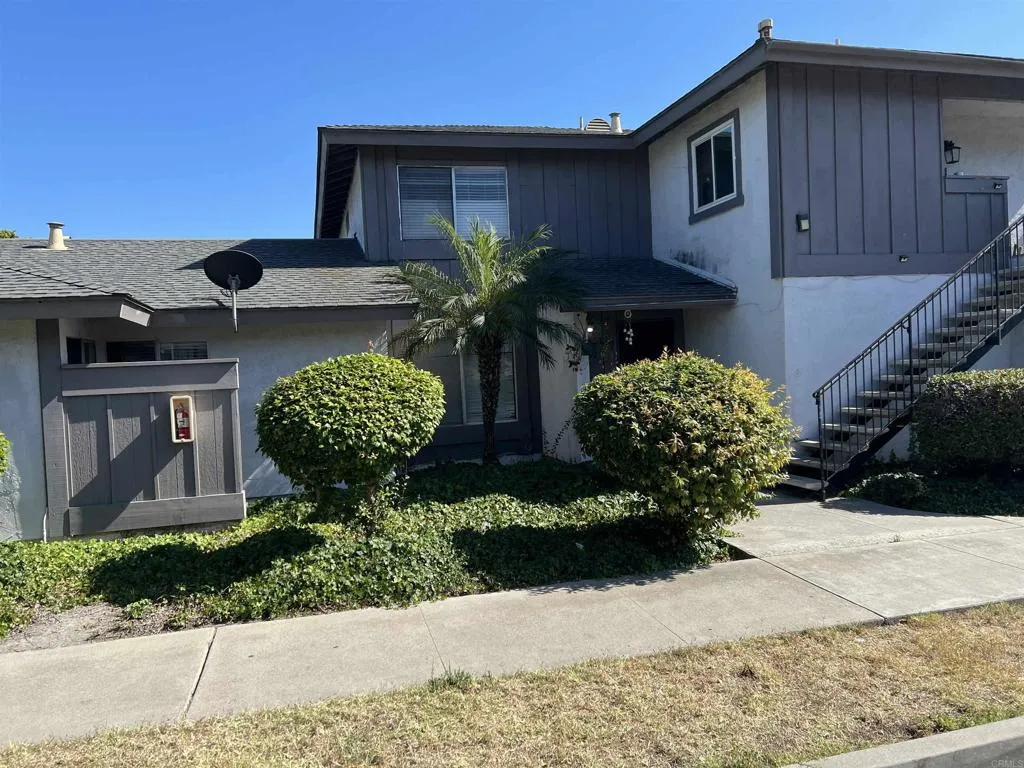 3425 Seabreeze Walk