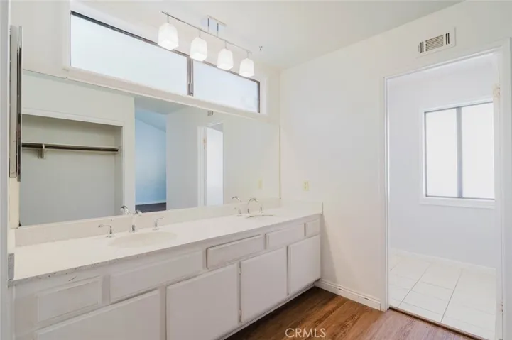 1063 Corbett Lane, Simi Valley, California 93065