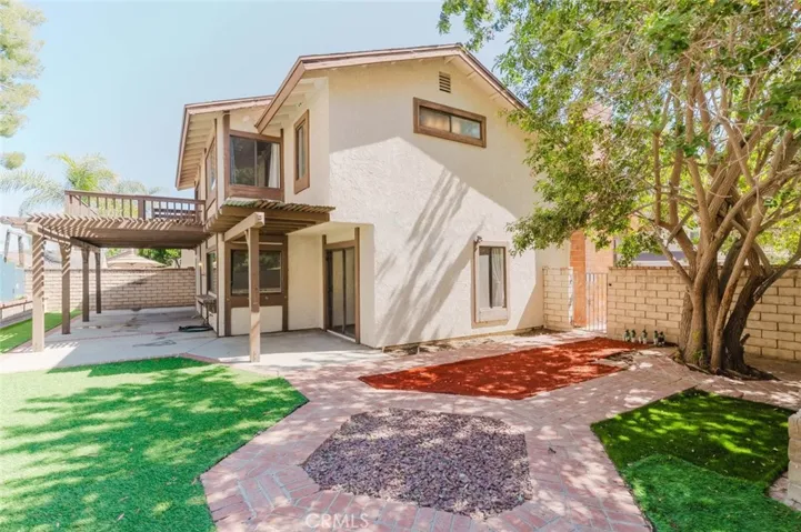 1063 Corbett Lane, Simi Valley, California 93065