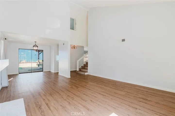 1063 Corbett Lane, Simi Valley, California 93065
