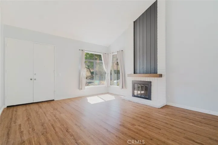 1063 Corbett Lane, Simi Valley, California 93065