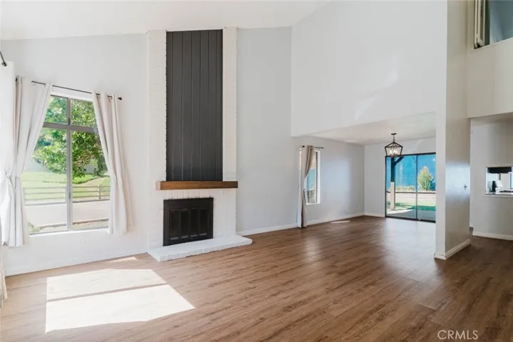 1063 Corbett Lane, Simi Valley, California 93065