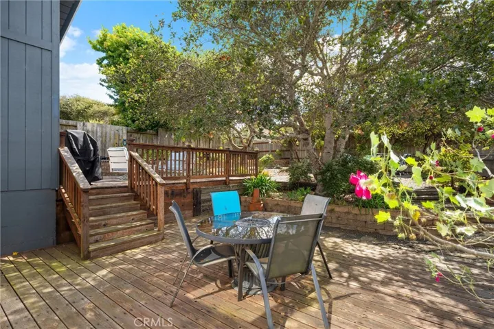 Second deck for quiet mornings or evening conversations