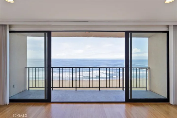 721 Esplanade 403, Redondo Beach, California 90277