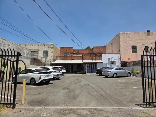 2418 N Broadway, Los Angeles, California 90031