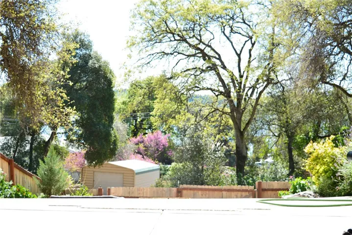 10458 Chatten Court, Clearlake Oaks, California 95423