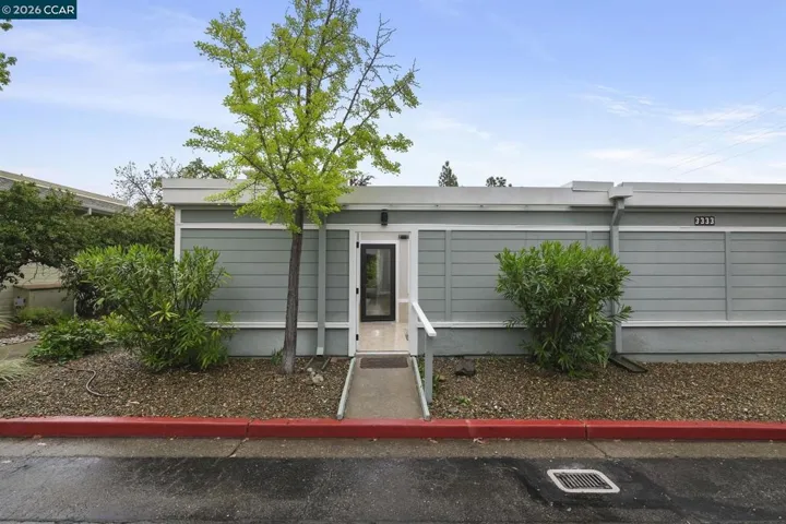 3333 Tice Creek Drive 4, Walnut Creek, California 94595