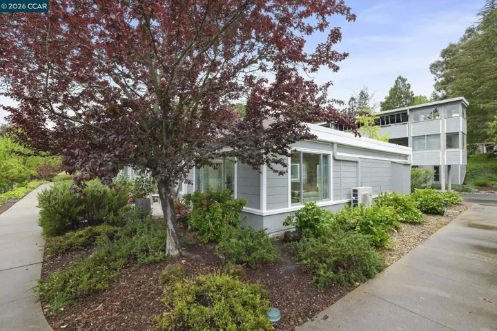 3333 Tice Creek Drive 4, Walnut Creek, California 94595