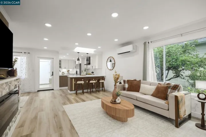 3333 Tice Creek Drive 4, Walnut Creek, California 94595