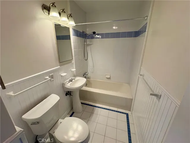 Downstairs full bathroom