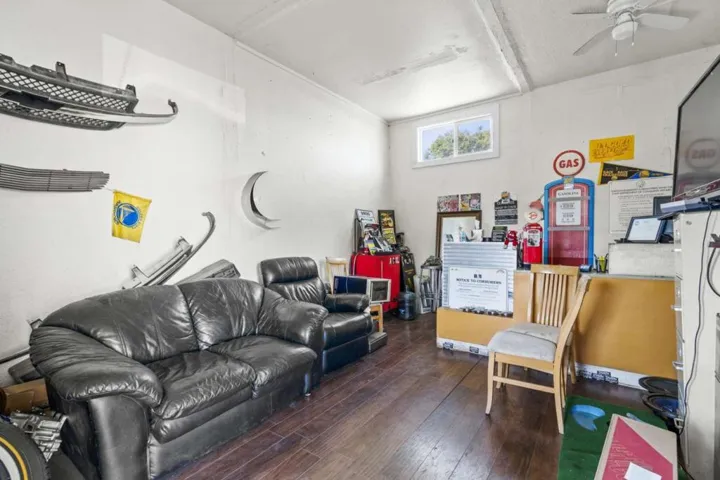 1015 S A Street, Santa Rosa, California 95404