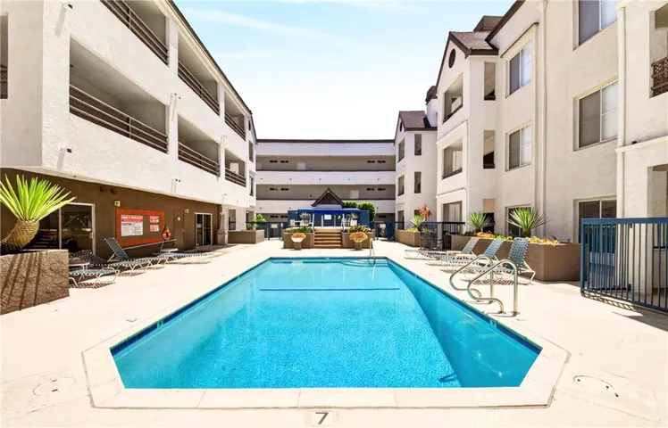 300 N El Molino 316, Pasadena, California 91101