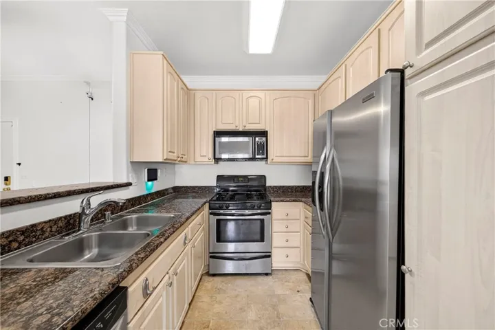 300 N El Molino 316, Pasadena, California 91101