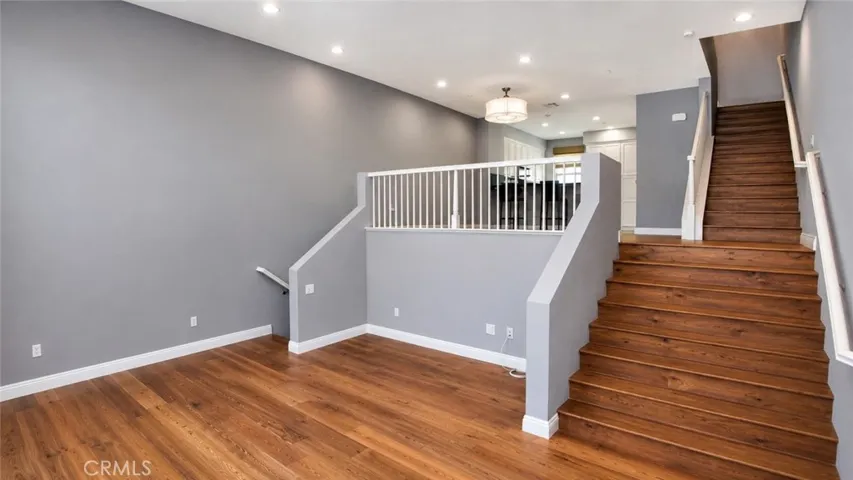 5429 Strand 103, Hawthorne, California 90250