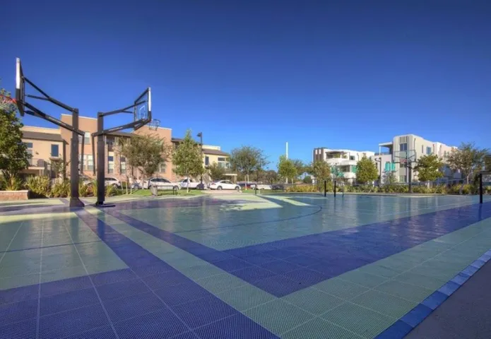 5429 Strand 103, Hawthorne, California 90250