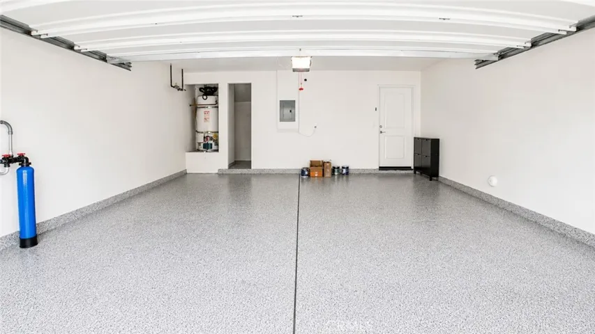 5429 Strand 103, Hawthorne, California 90250