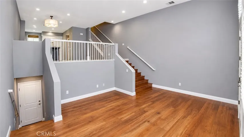 5429 Strand 103, Hawthorne, California 90250