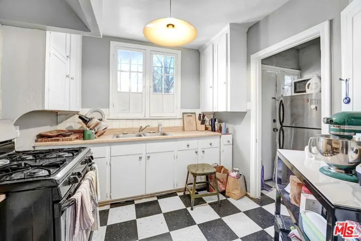 4326 Gateway Avenue, Los Angeles, California 90029
