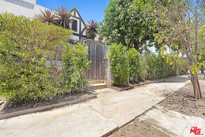 4326 Gateway Avenue, Los Angeles, California 90029