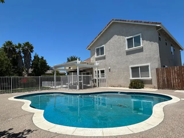 1721 Monte Vista Drive, Hollister, California 95023