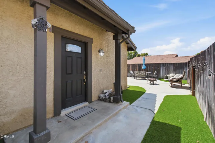6_front door