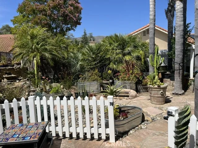 1462 Ashmore, San Luis Obispo, California 93401