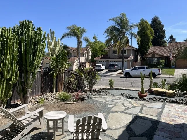 1462 Ashmore, San Luis Obispo, California 93401