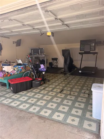 22233 Roscoe, West Hills, California 91304
