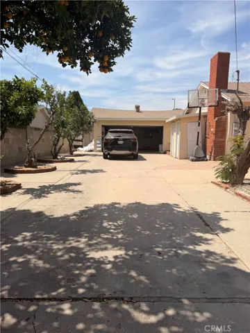 22233 Roscoe, West Hills, California 91304