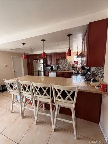 22233 Roscoe, West Hills, California 91304