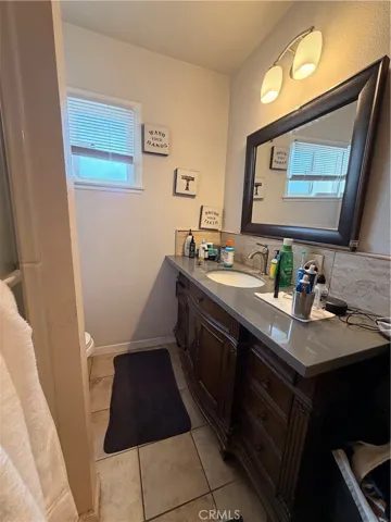 22233 Roscoe, West Hills, California 91304