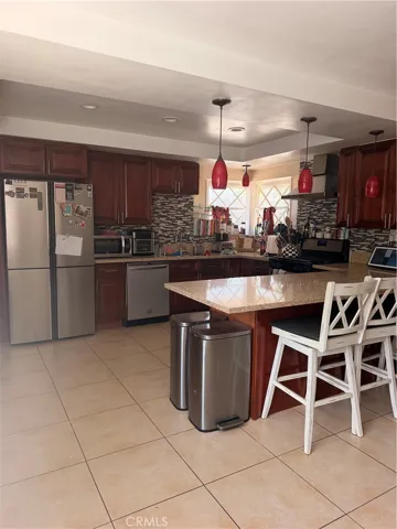 22233 Roscoe, West Hills, California 91304