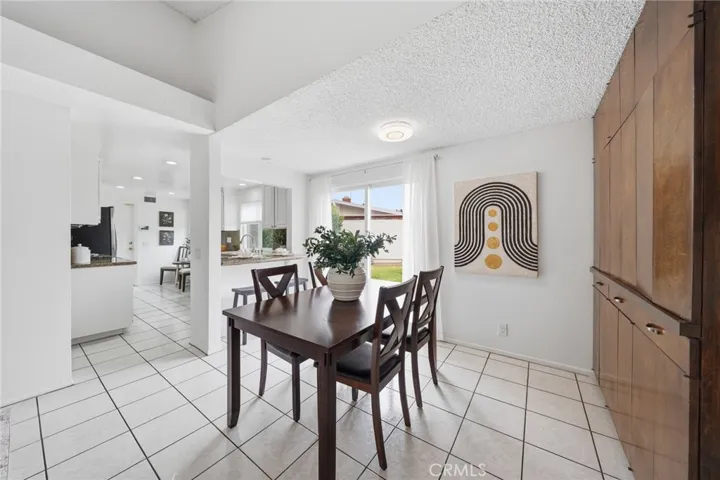 14352 Kipling Lane, Tustin, California 92780