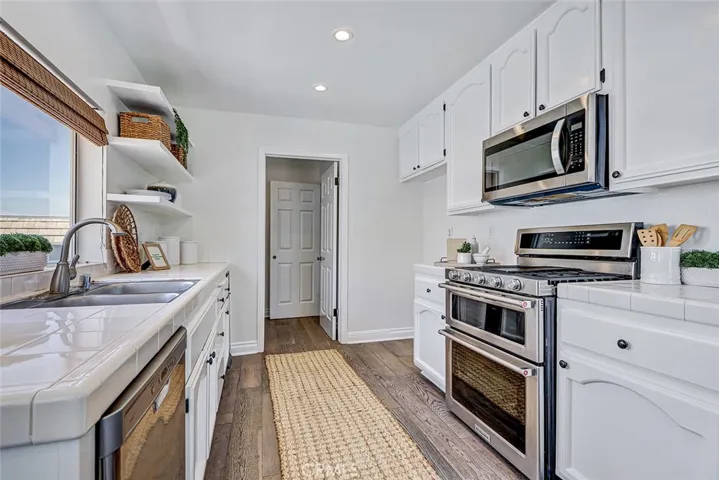 1909 Mathews Avenue A, Redondo Beach, California 90278