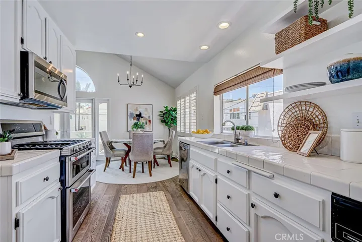 1909 Mathews Avenue A, Redondo Beach, California 90278