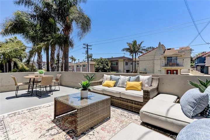 1909 Mathews Avenue A, Redondo Beach, California 90278