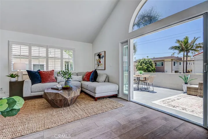 1909 Mathews Avenue A, Redondo Beach, California 90278