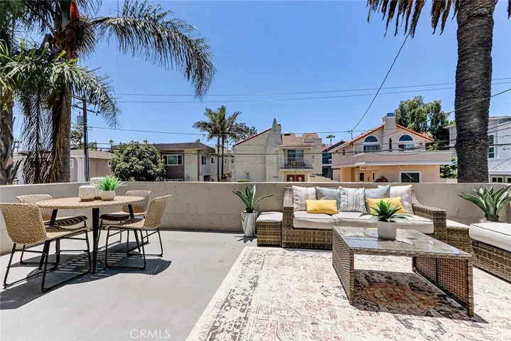 1909 Mathews Avenue A, Redondo Beach, California 90278