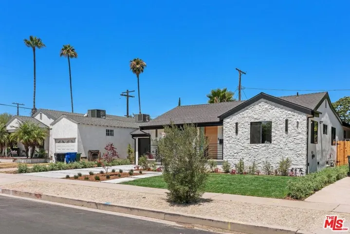 5807 Balcom Avenue, Encino, California 91316