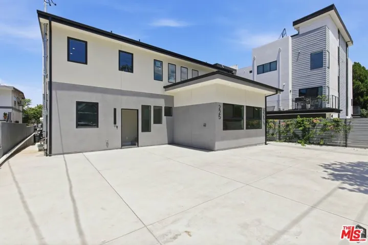 225 N Burlington Avenue, Los Angeles, California 90026