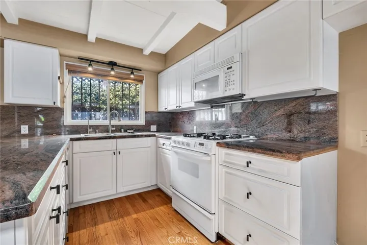 123 22nd, Hermosa Beach, California 90254