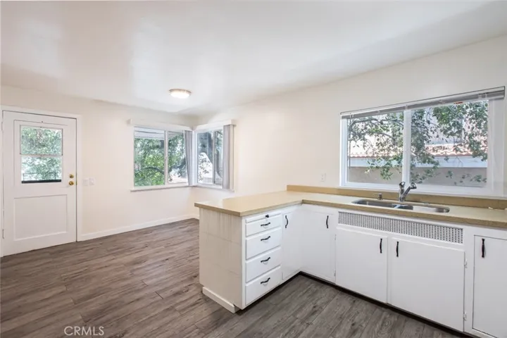 2520 Montrose Avenue, Montrose, California 91020