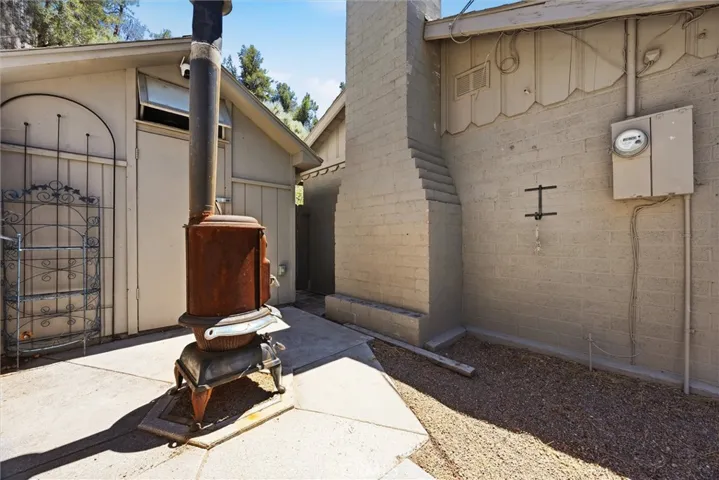 7100 Lakewood, Frazier Park, California 93225