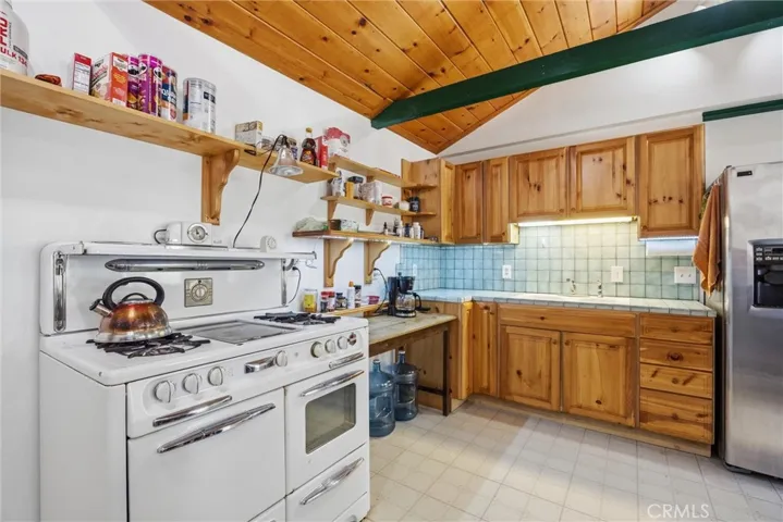 7100 Lakewood, Frazier Park, California 93225