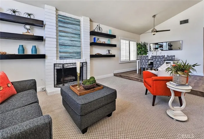 5922 E Camino Manzano, Anaheim Hills, California 92807