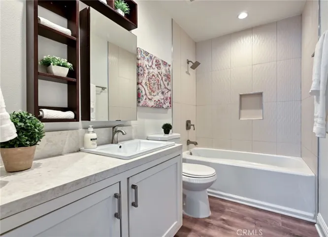 5922 E Camino Manzano, Anaheim Hills, California 92807