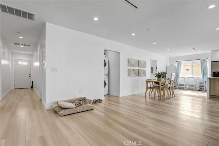 7445 Oakdale Avenue, Winnetka, California 91306